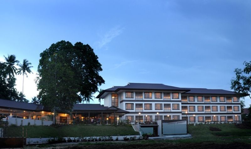 Hotel Tropika Davao City Exteriör bild